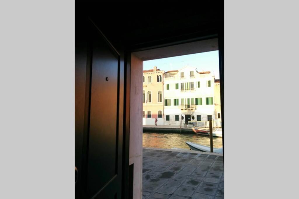La Casetta Rosa - Vista sul canale Venezia Esterno foto