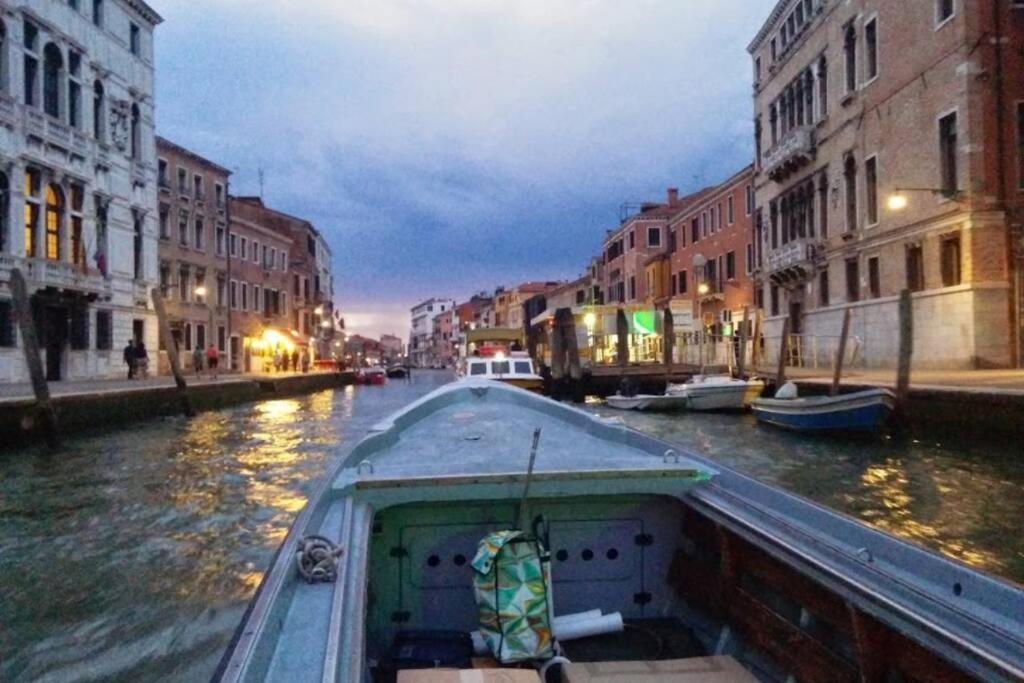 La Casetta Rosa - Vista sul canale Venezia Esterno foto